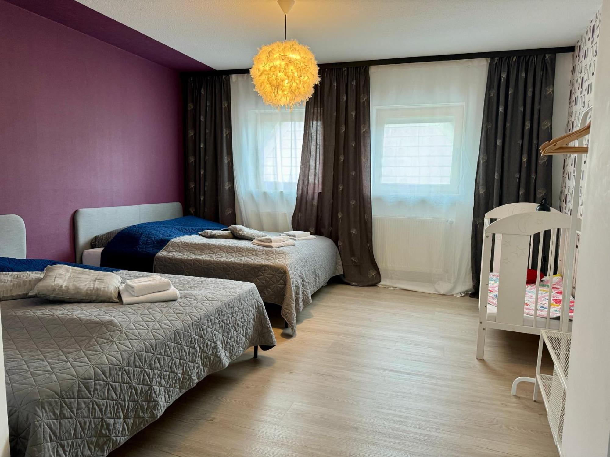 Bookeinfach Bad Ems - Private - Sauna Jacuzzi Whirlpool Swimmingpool Alahna Sup Beachvolleyball Billiards Ping Pong Cinema Theater Music Disco Ball Bbq Und Parkplaetze Exterior photo
