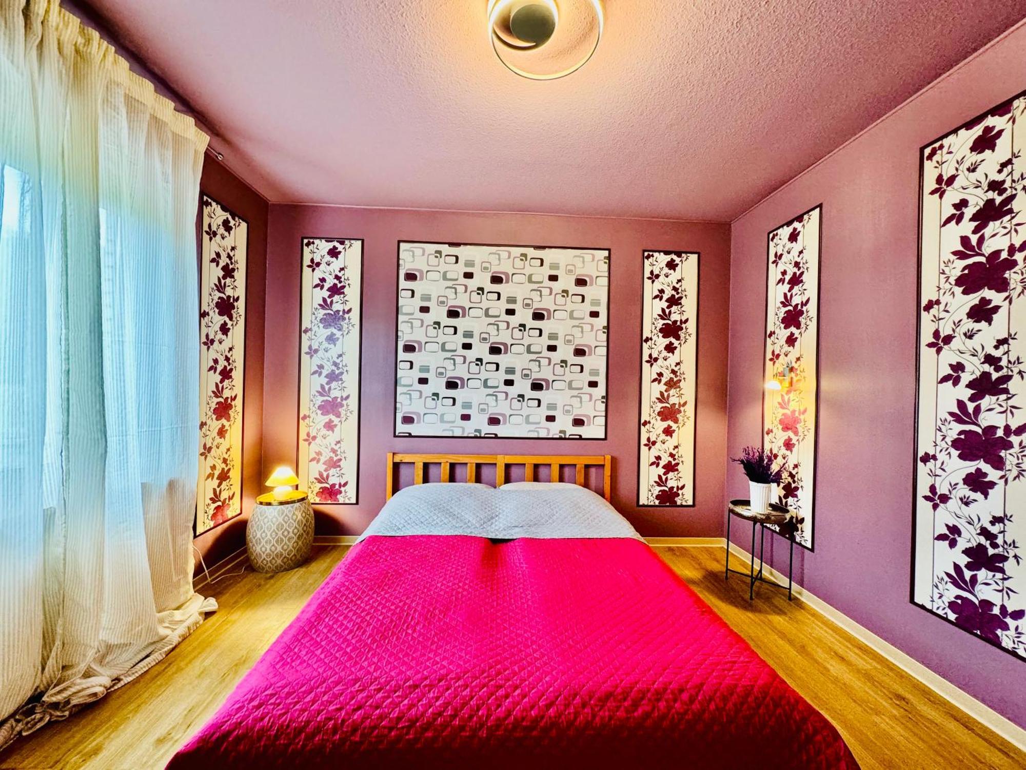 Bookeinfach Bad Ems - Private - Sauna Jacuzzi Whirlpool Swimmingpool Alahna Sup Beachvolleyball Billiards Ping Pong Cinema Theater Music Disco Ball Bbq Und Parkplaetze Exterior photo